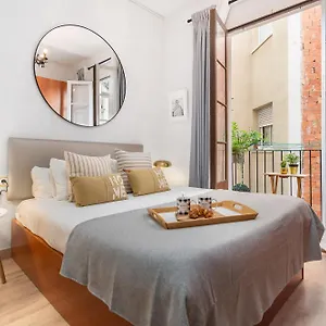Fridays Flats Whisper-quiet Near Sagrada's Heart Apartment