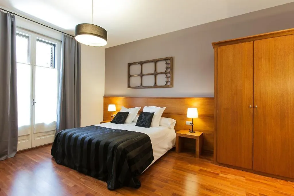 Serennia Apartamentos Ramblas - Placa Catalunya Barcelona 0*,