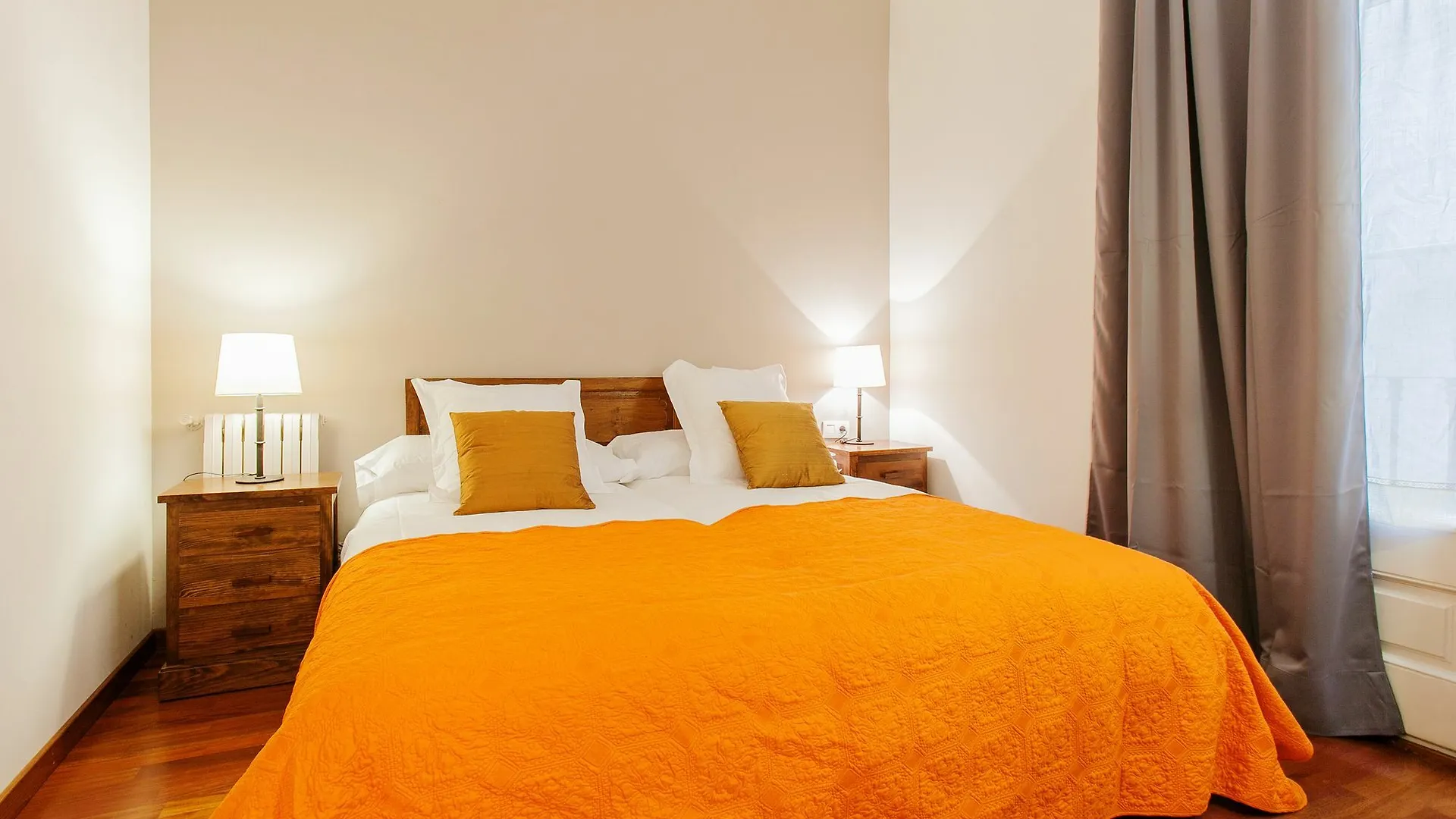 Serennia Apartamentos Ramblas - Placa Catalunya Barcelona Lejlighed